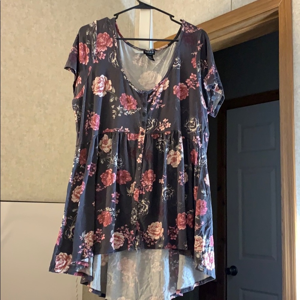 TORRID floral top